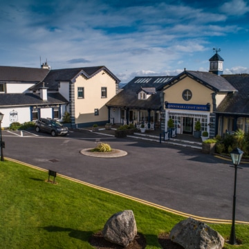 Hoteloutside1